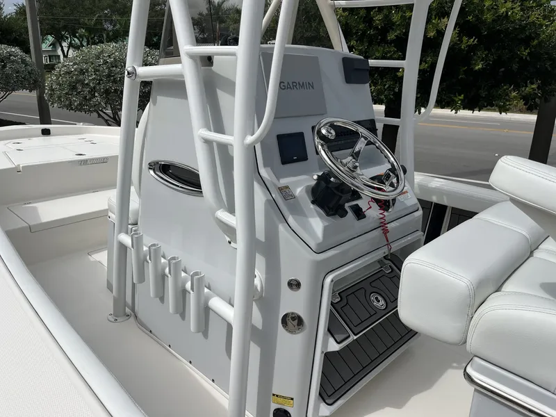 Slide: The Image of Pathfinder 2400 Open 2024 - 27