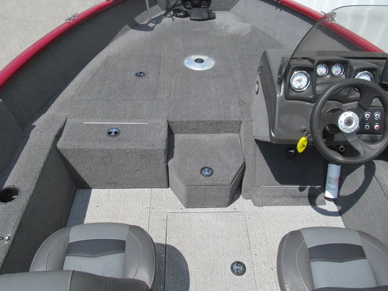 Slide: The Image of 2020 Tracker Pro Guide V-175 SC boat interior with steering console and seating. - 7