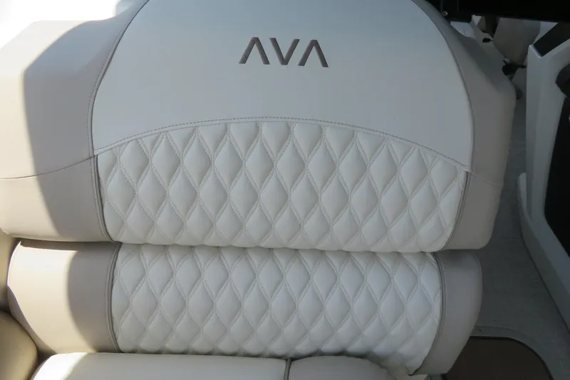 Slide: The Image of 2026 Avalon 2585 Excalibur LTD Elite Windshield luxury tri-toon boat in Sarasota, FL. - 15