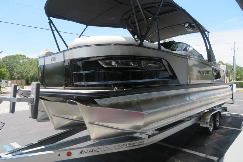 Slide: The Image of 2026 Avalon 2585 Excalibur LTD Elite Windshield luxury tri-toon at Suncoast Marine, Sarasota, FL. - 7