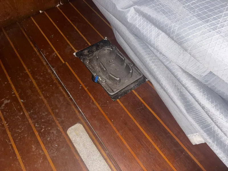 Slide: The Image of Holby Tripp 1987 - 51