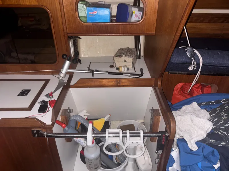 Slide: The Image of Holby Tripp 1987 - 66