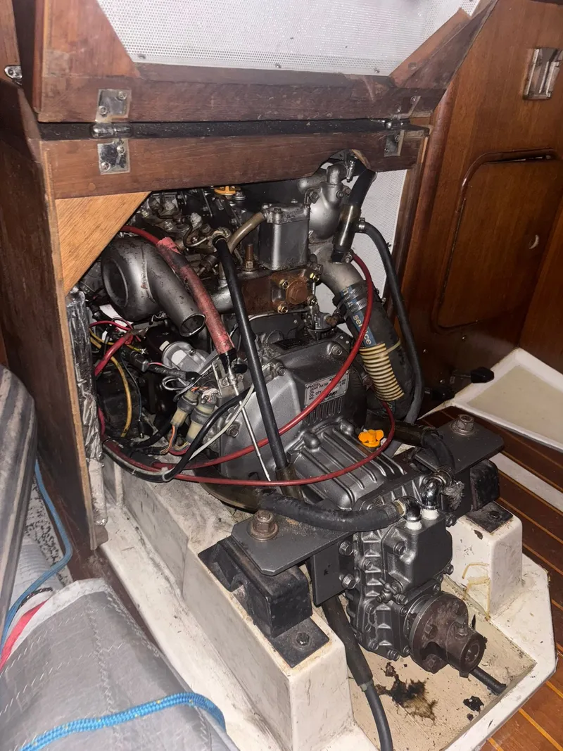 Slide: The Image of Holby Tripp 1987 - 84