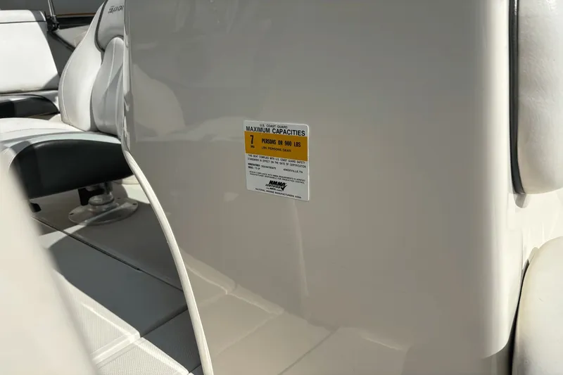 Slide: The Image of Sea Ray 175 Sport 2010 - 4