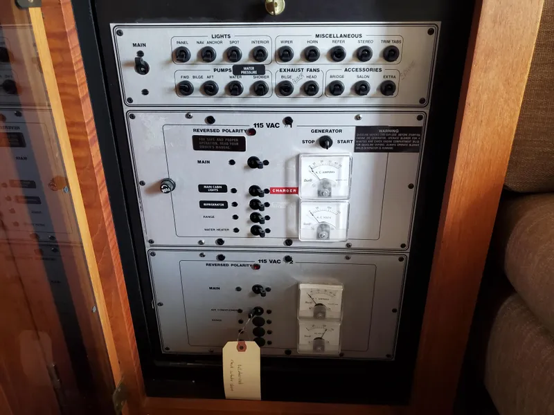 Slide: The Image of Electrical control panel on a 1986 Carver Mariner 32x14.3 boat. - 41