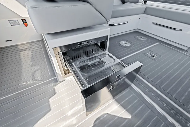 Slide: The Image of Cruisers 34 GLS OB 2026 - 18