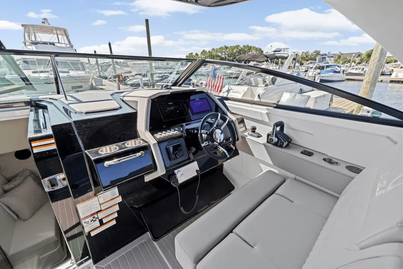 Slide: The Image of Cruisers 34 GLS OB 2026 - 22