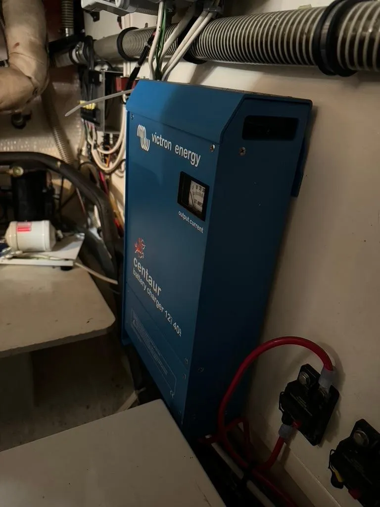 Slide: The Image of Grand Banks 42 Motoryacht 1999 - 59