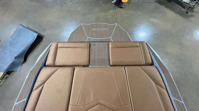 Slide: The Image of Supreme S220 2025 - 12