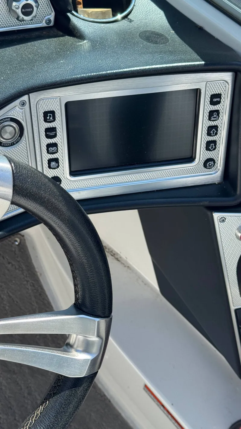 Slide: The Image of MasterCraft X30 2016 - 4