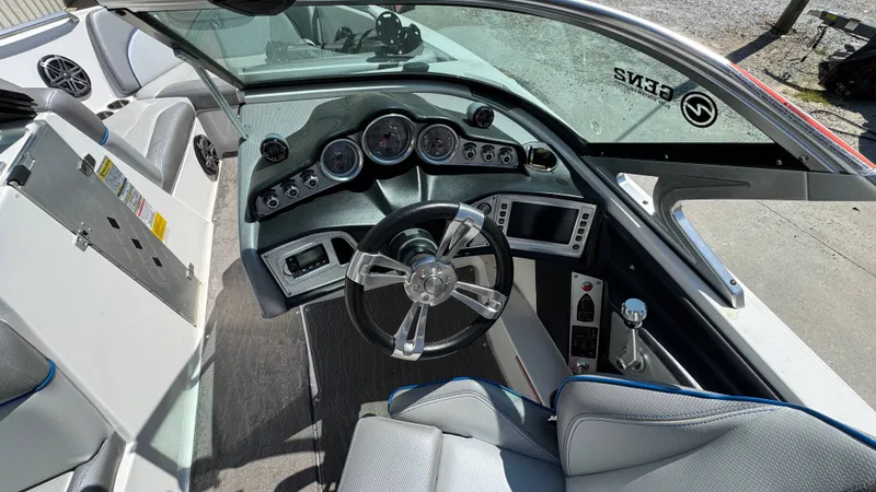 Slide: The Image of MasterCraft X30 2016 - 5