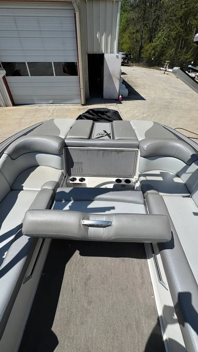 Slide: The Image of MasterCraft X30 2016 - 8