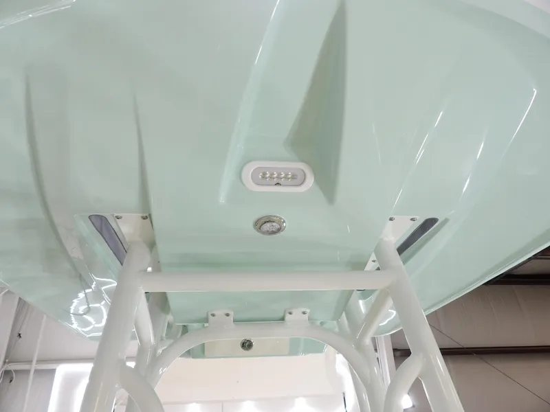 Slide: The Image of Pathfinder 2500 Hybrid 2025 - 16