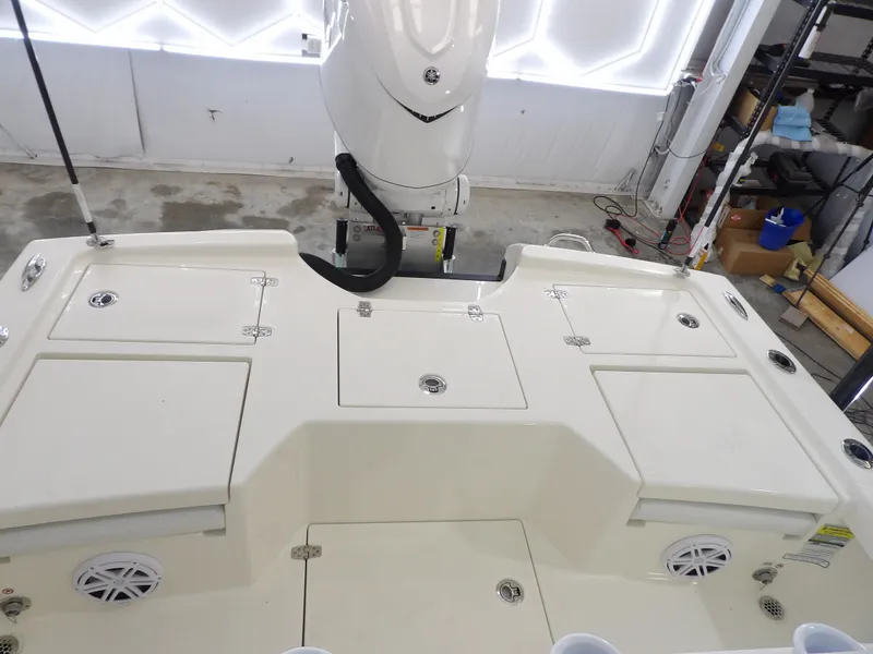 Slide: The Image of Pathfinder 2500 Hybrid 2025 - 21