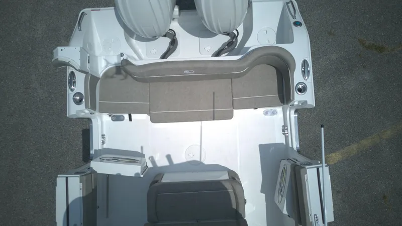 Slide: The Image of Top view of 2026 Sea Hunt Ultra 265 SE boat interior layout. - 10