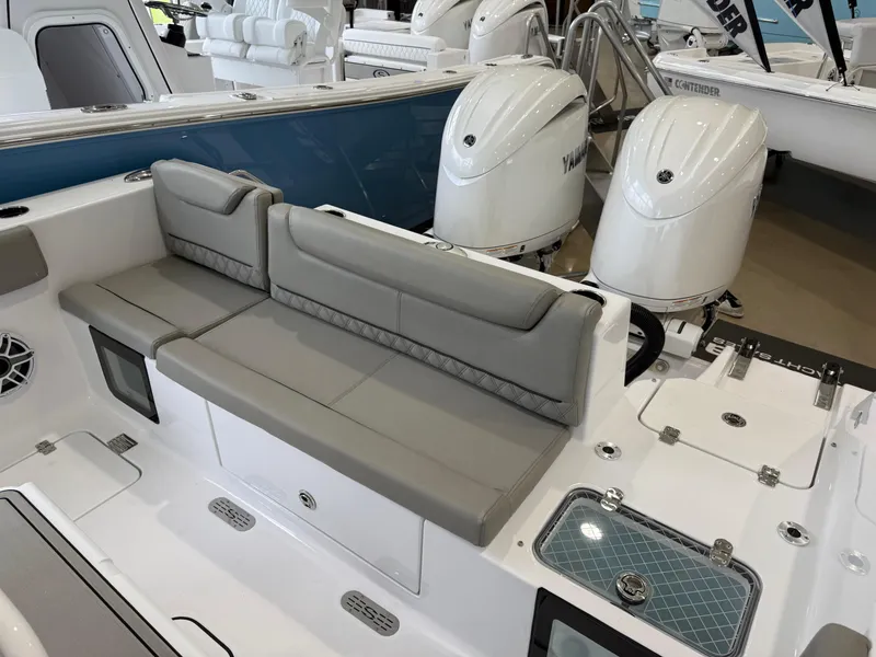 Slide: The Image of Sportsman Heritage 261 Center Console 2025 - 4