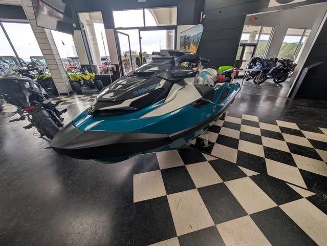 Slide: The Image of Sea-Doo GTX 2025 - 4