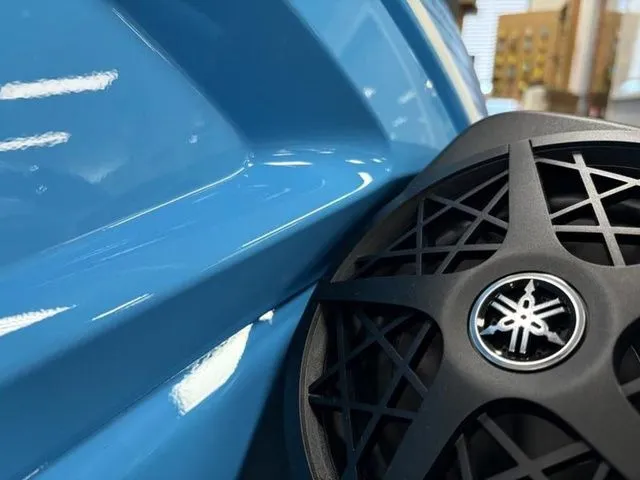 Slide: The Image of Yamaha VX Deluxe 2025 - 8