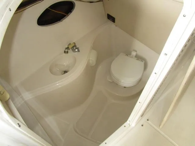 Slide: The Image of Engine compartment of a 2007 Monterey 298SSX Super Sport with MerCruiser 350 MAG MPI. - 17