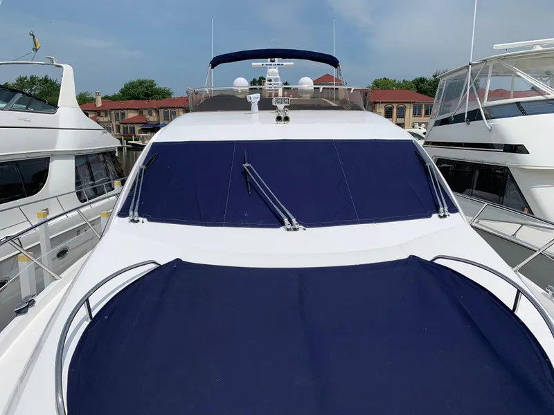 Slide: The Image of Sunseeker Manhattan 60 2010 - 4
