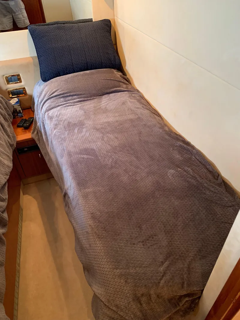 Slide: The Image of Foreward guest room 2 - 63