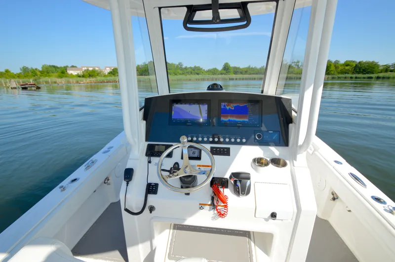 Slide: The Image of Regulator Marine 26XO 425XTO 2021 - 19