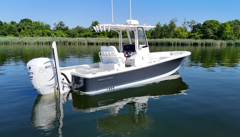 Slide: The Image of Regulator Marine 26XO 425XTO 2021 - 23