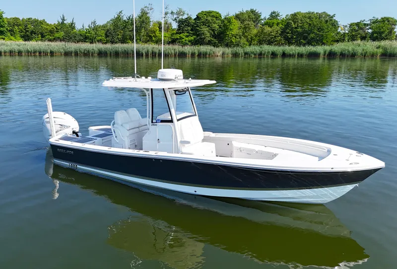 Slide: The Image of Regulator Marine 26XO 425XTO 2021 - 4