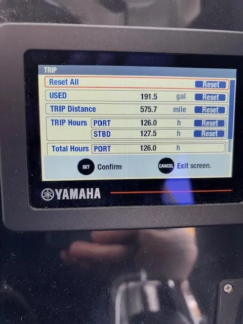 Slide: The Image of Yamaha display showing trip data: 191.5 gallons used, 575.7 miles traveled, 126 hours port. - 21