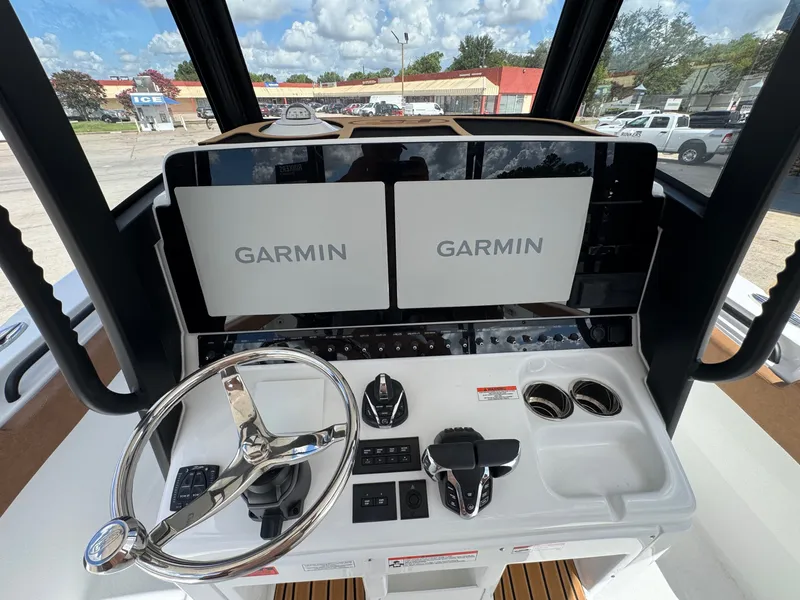 Slide: The Image of Sea Hunt Gamefish 28 Forward Seating 2026 - 18