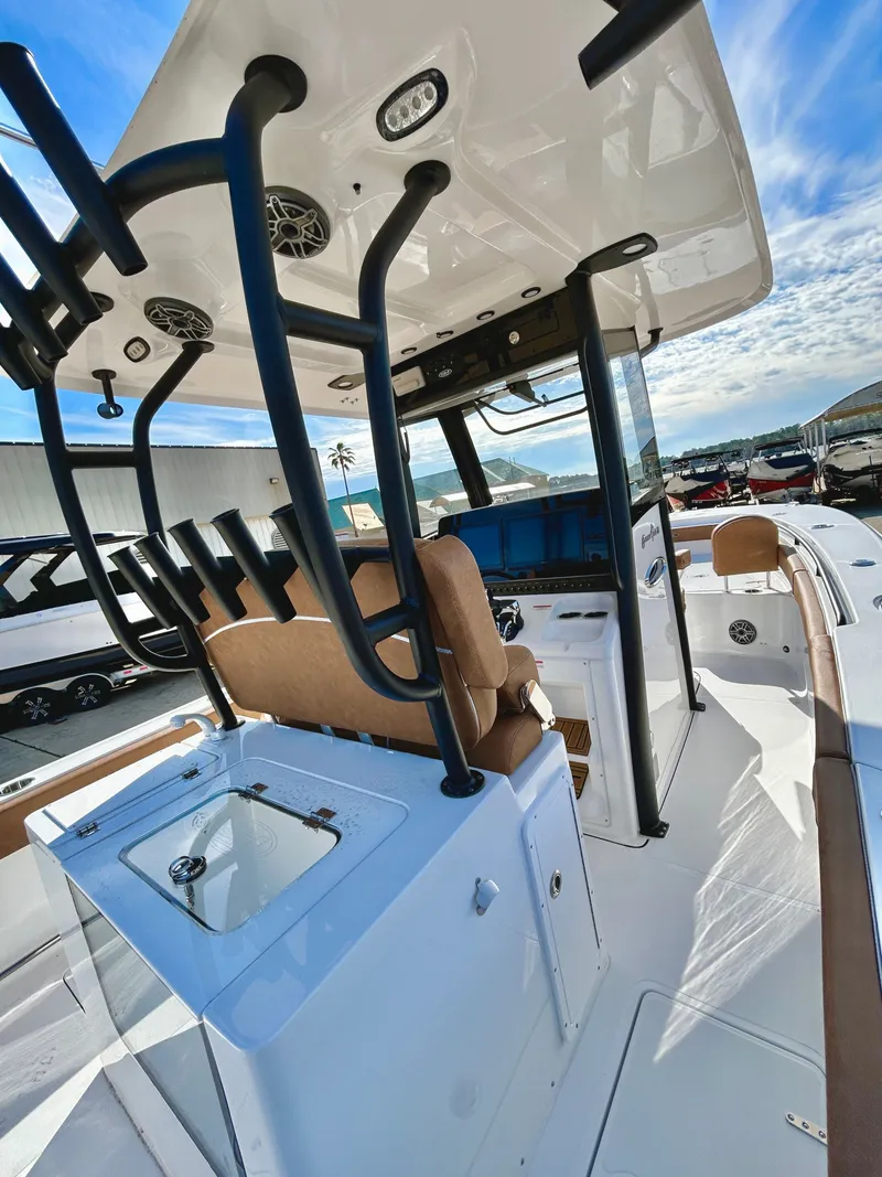 Slide: The Image of Sea Hunt Gamefish 28 Forward Seating 2026 - 39