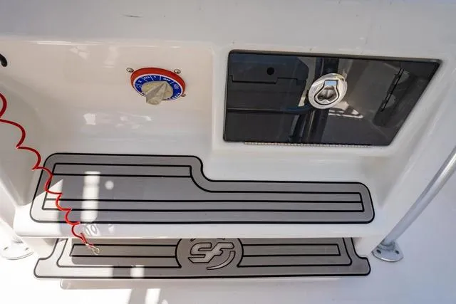 Slide: The Image of Sea Fox 228 Commander 2021 - 20