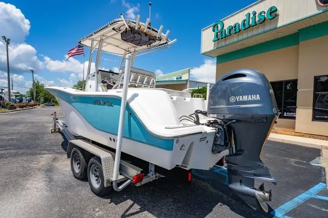 Slide: The Image of Sea Fox 228 Commander 2021 - 3