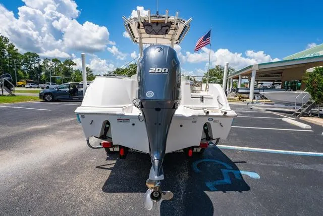 Slide: The Image of Sea Fox 228 Commander 2021 - 4