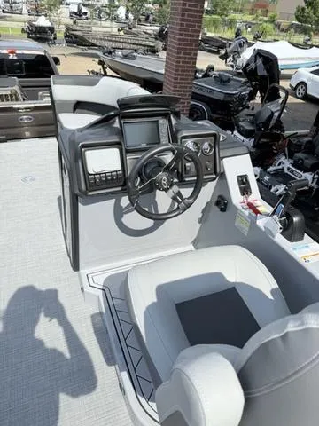 Slide: The Image of Veranda VR22RC 2026 - 15