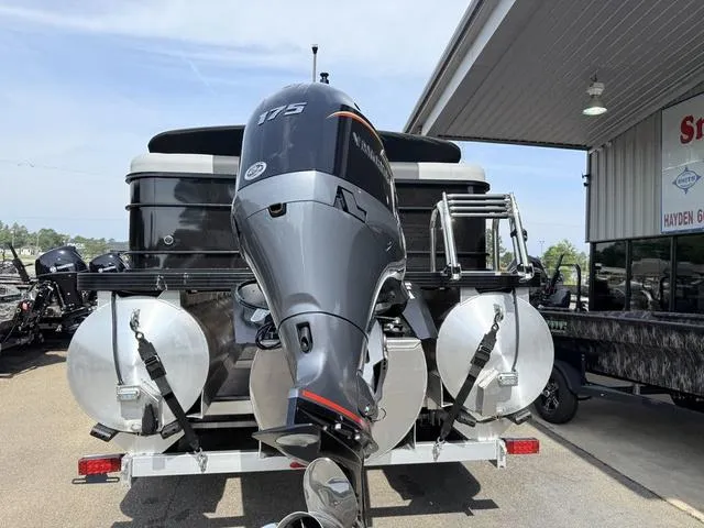 Slide: The Image of Veranda VR22RC 2026 - 5