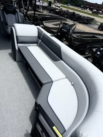 Slide: The Image of Veranda VS22RC 2026 - 10