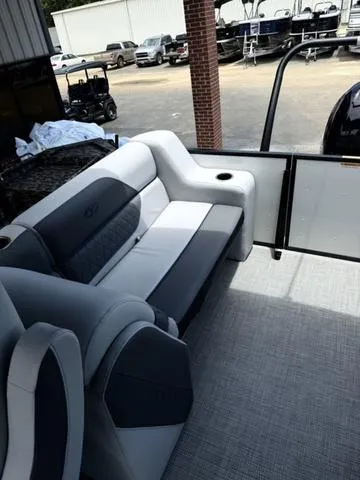 Slide: The Image of Veranda VS22RC 2026 - 14