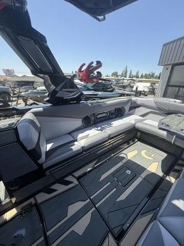 Slide: The Image of Centurion Ri265 2025 - 9