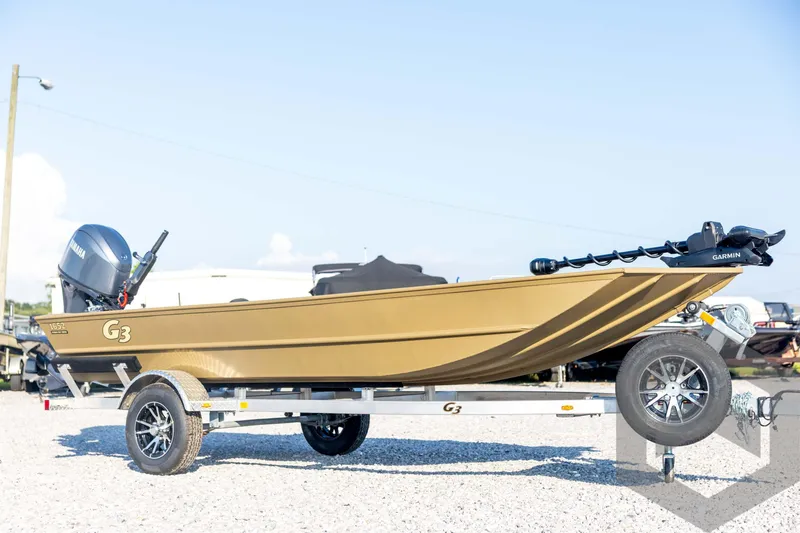 Slide: The Image of 2025 G3 Gator Tough 1652 VBW boat on trailer, featuring Yamaha motor and Garmin equipment. - 3