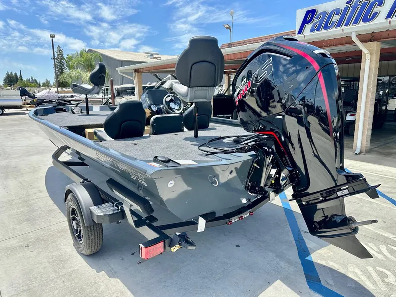 Slide: The Image of Crestliner XF 189 W/ 115HP Mercury PRO XS! 2025 - 3