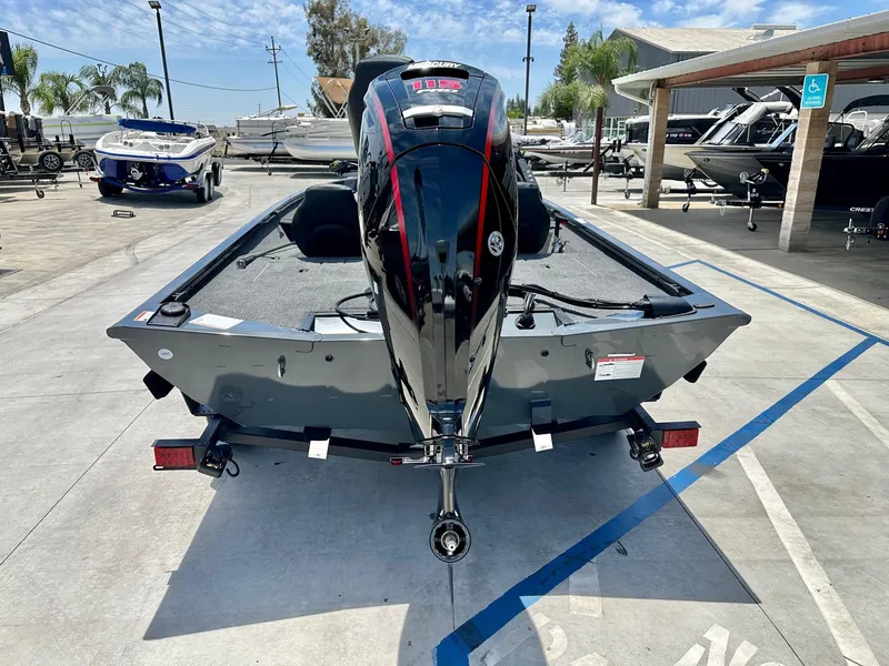 Slide: The Image of Crestliner XF 189 W/ 115HP Mercury PRO XS! 2025 - 9