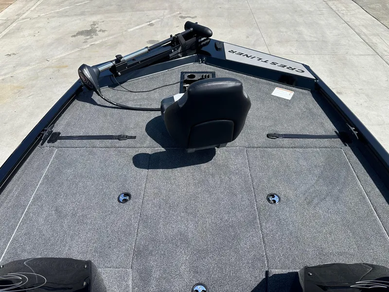 Slide: The Image of Crestliner MX 19 w/ 200HP Mercury! 2025 - 14