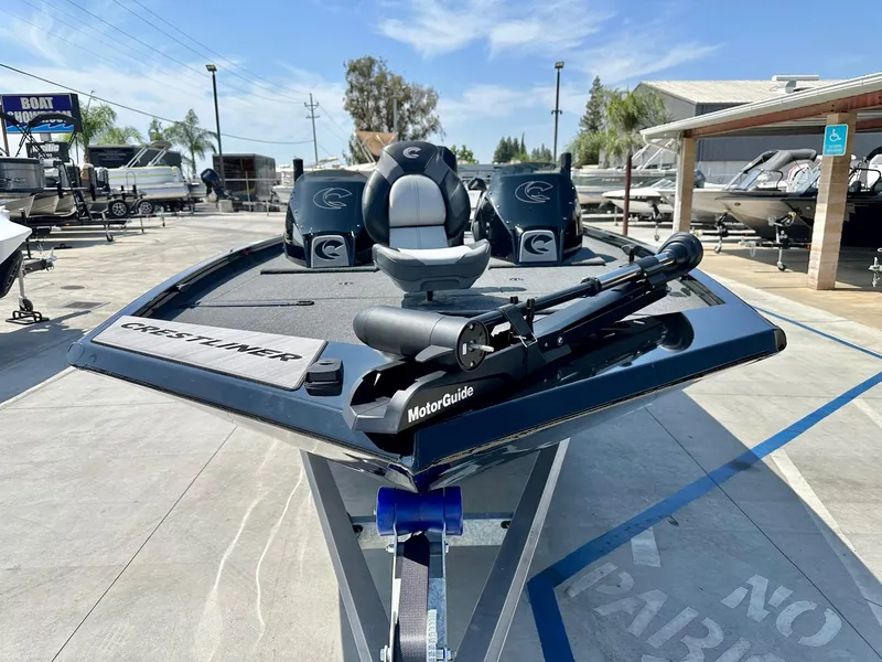 Slide: The Image of Crestliner MX 19 w/ 200HP Mercury! 2025 - 3