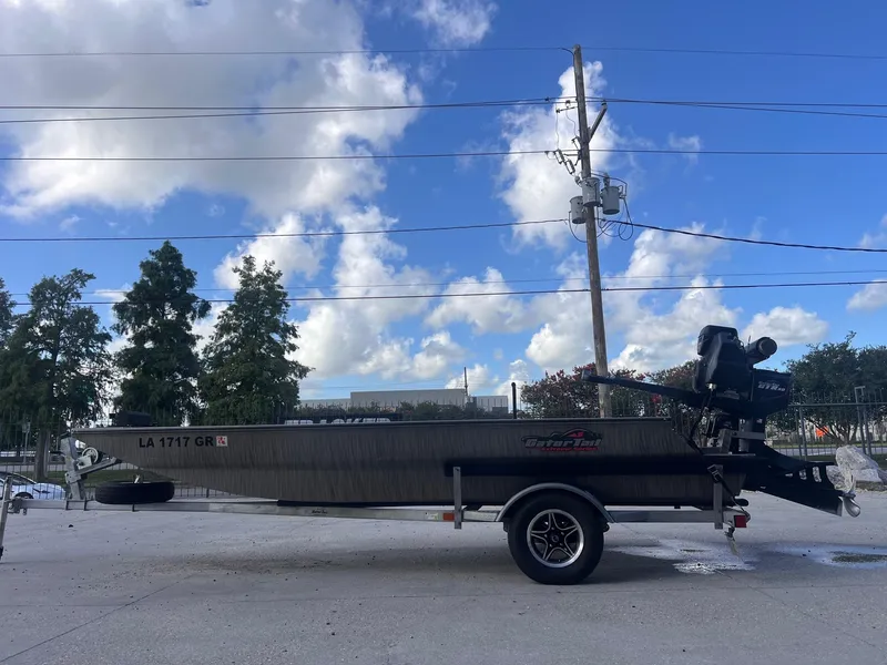 Slide: The Image of Gator-Tail 1754 2023 - 10