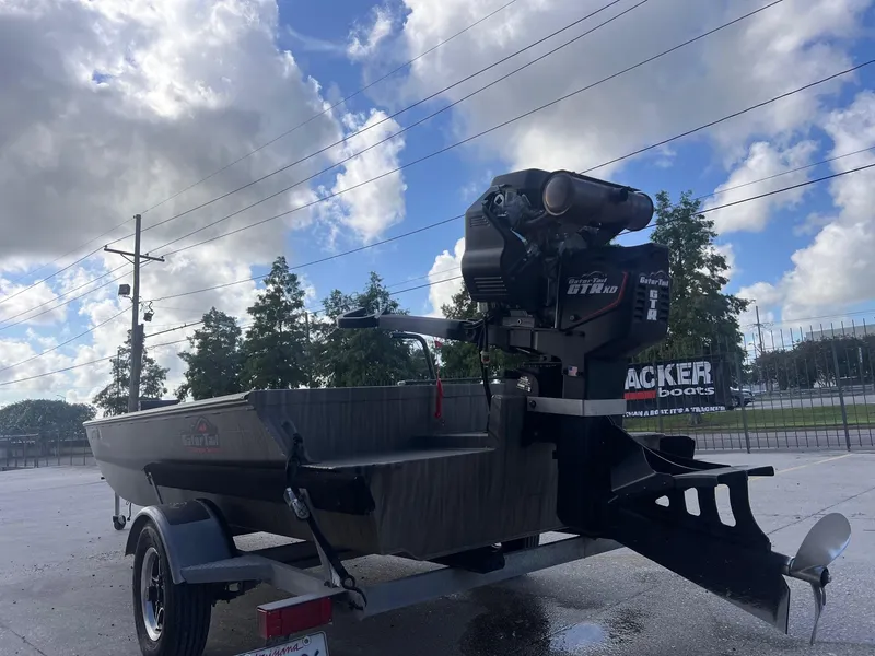 Slide: The Image of Gator-Tail 1754 2023 - 9