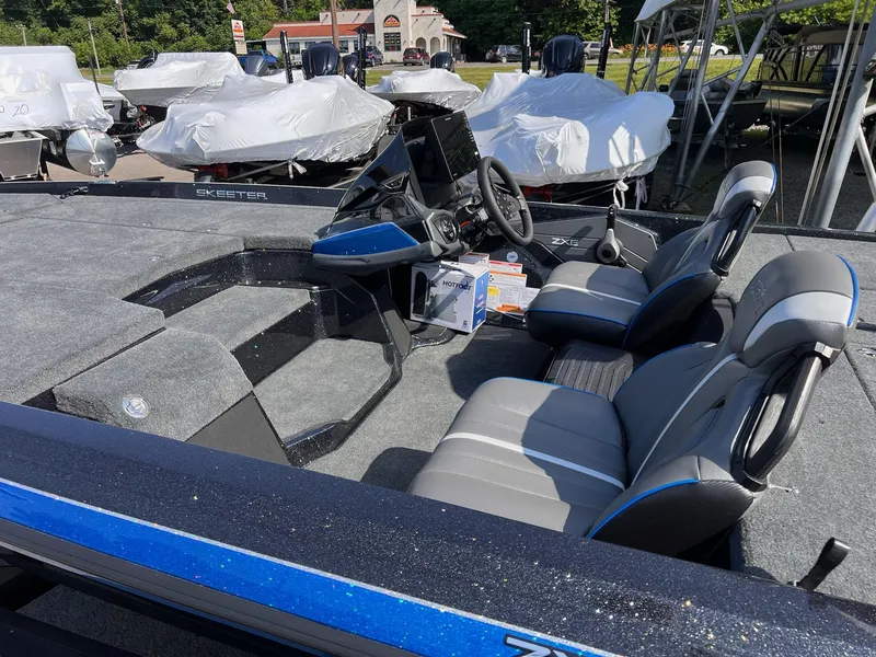 Slide: The Image of Skeeter ZXE20 2026 - 23