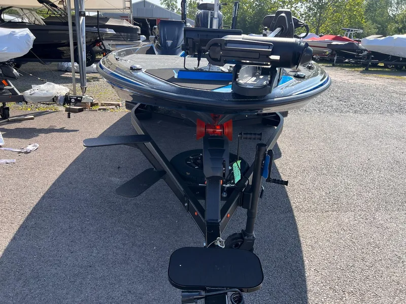 Slide: The Image of Skeeter ZXE20 2026 - 25