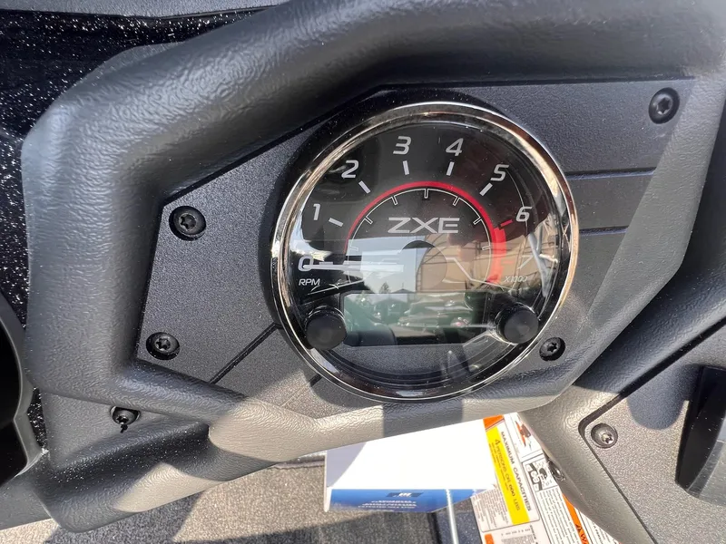 Slide: The Image of Skeeter ZXE20 2026 - 44