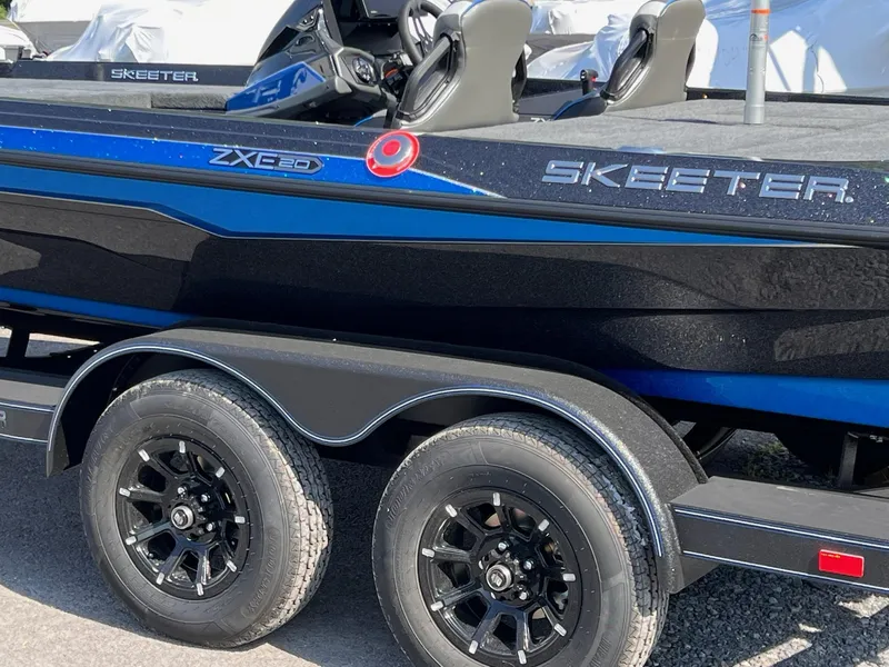 Slide: The Image of Skeeter ZXE20 2026 - 8